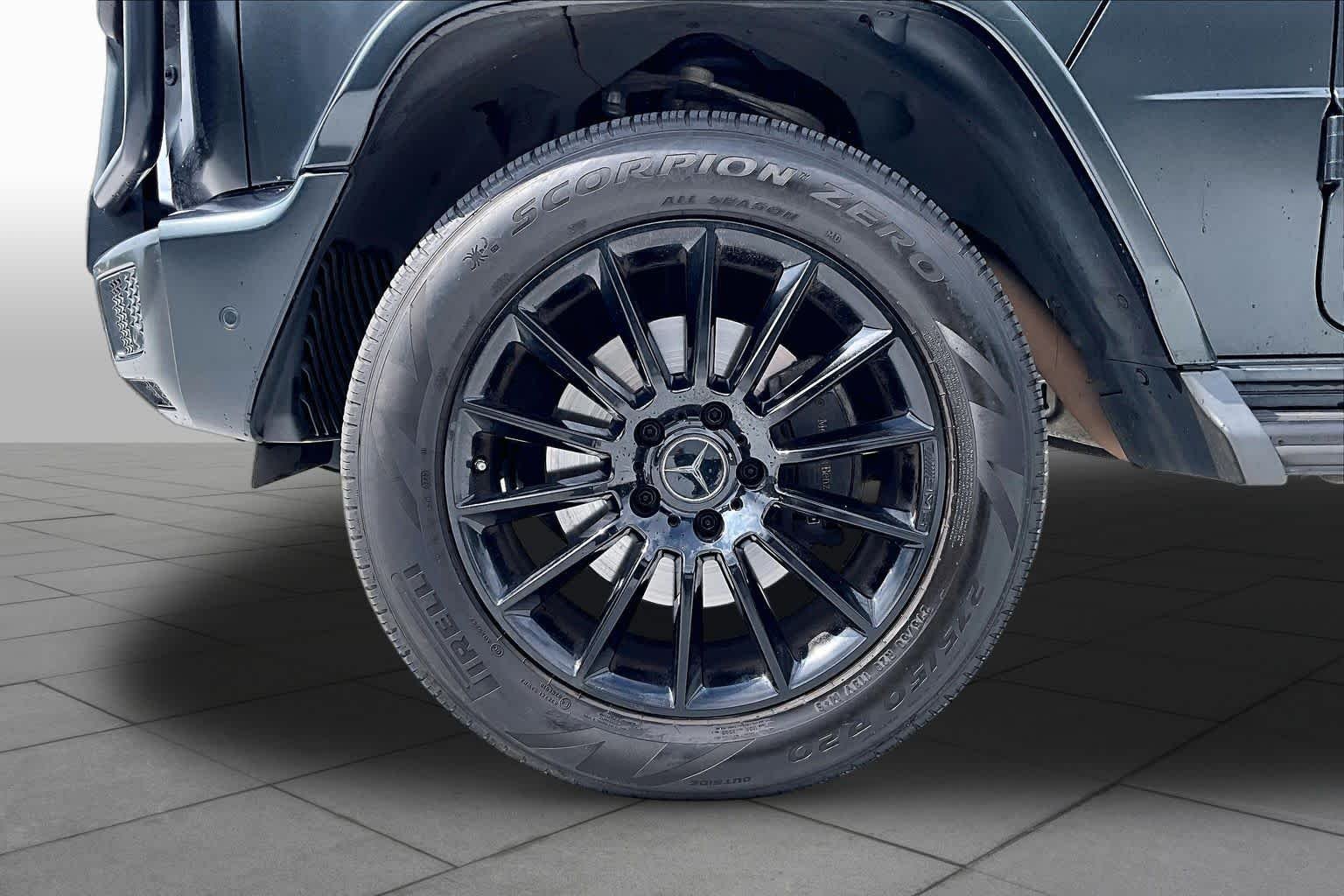 Used 2021 designo Night Black Magno Mercedes-Benz G 550 image 10