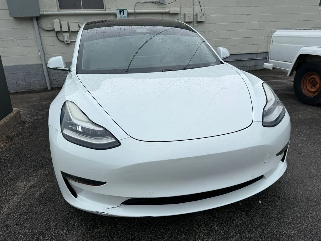Used 2018 White Tesla Long Range image 18