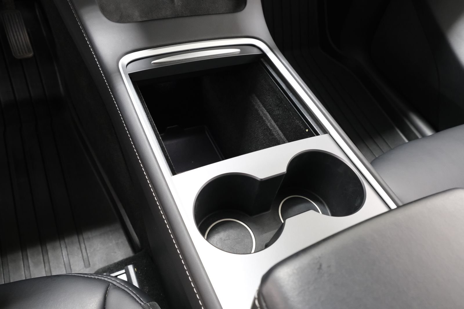 Used 2024 Solid Black Tesla Long Range image 22