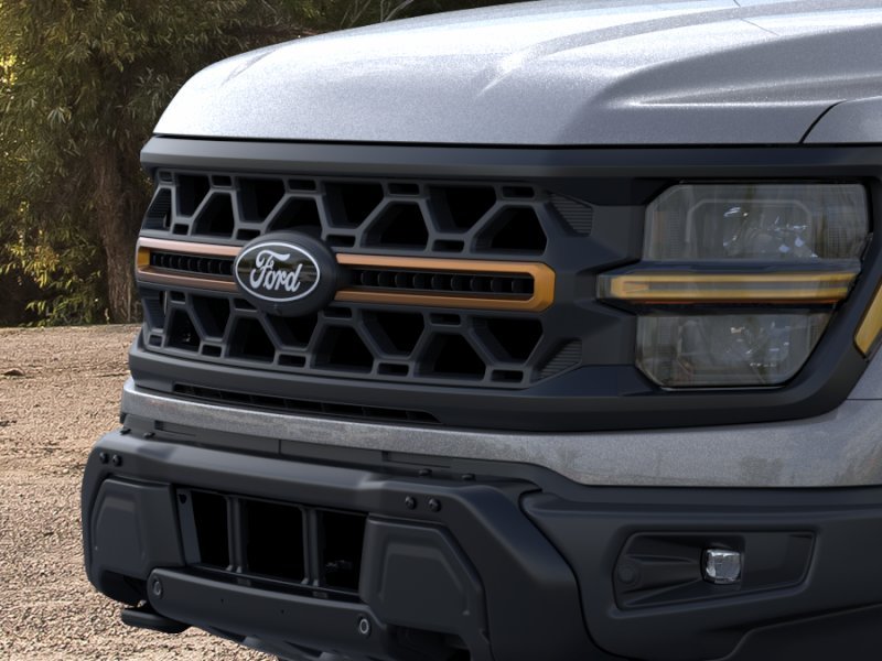 New 2026 Carbonized Gray Metallic Ford Tremor® image 17
