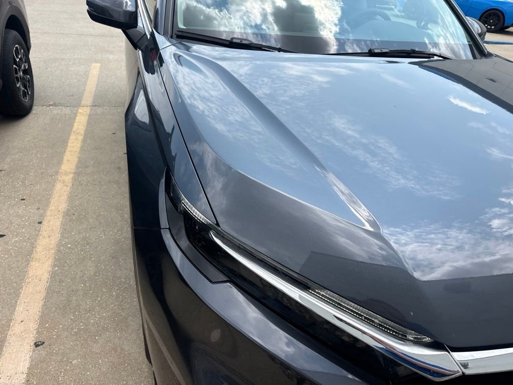 Used 2024 Meteorite Gray Metallic Honda EX image 11