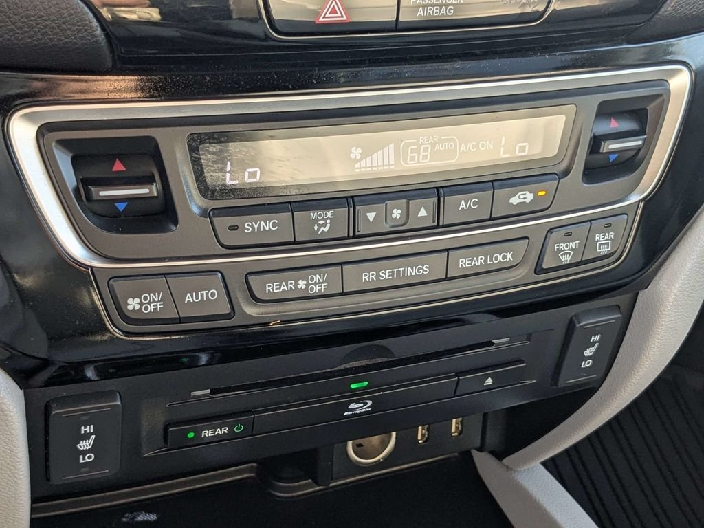 Used 2016 Blue Honda Touring image 24