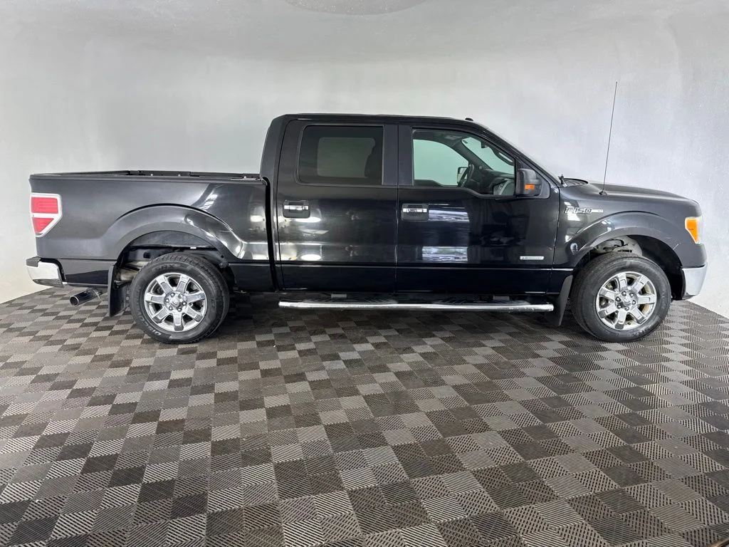 Used 2014 Black Ford XLT image 6