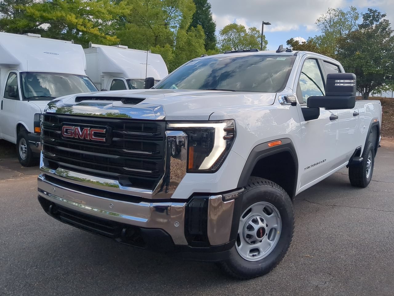 New 2026 Summit White GMC Pro image 1