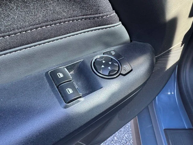 Used 2025 Blue Ford GT image 19