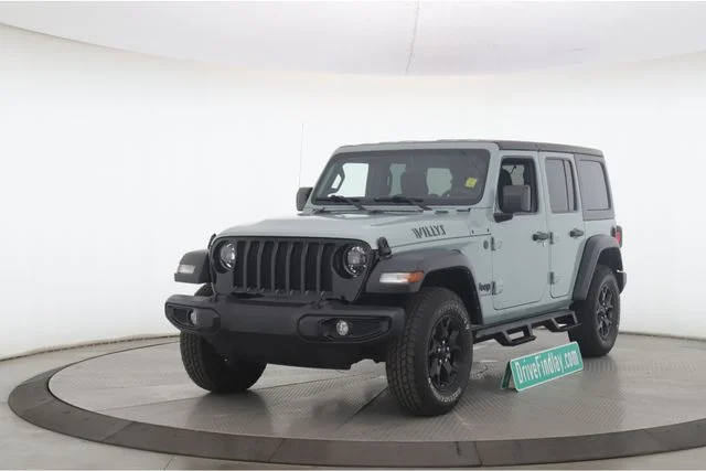 Used 2023 Gray Jeep Willys image 10