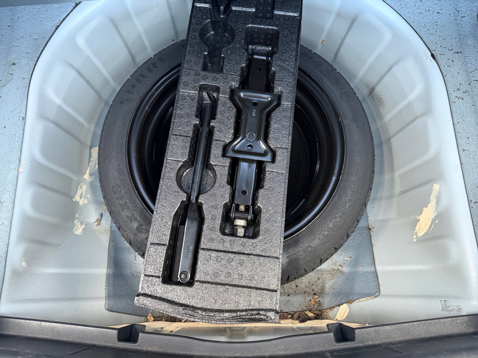 Used 2018 Pearl White Nissan 2.5 SR image 37