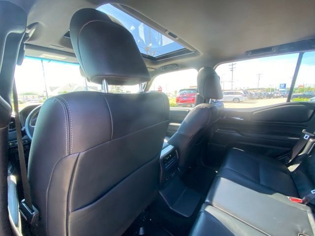 Used 2024  Toyota Base image 21