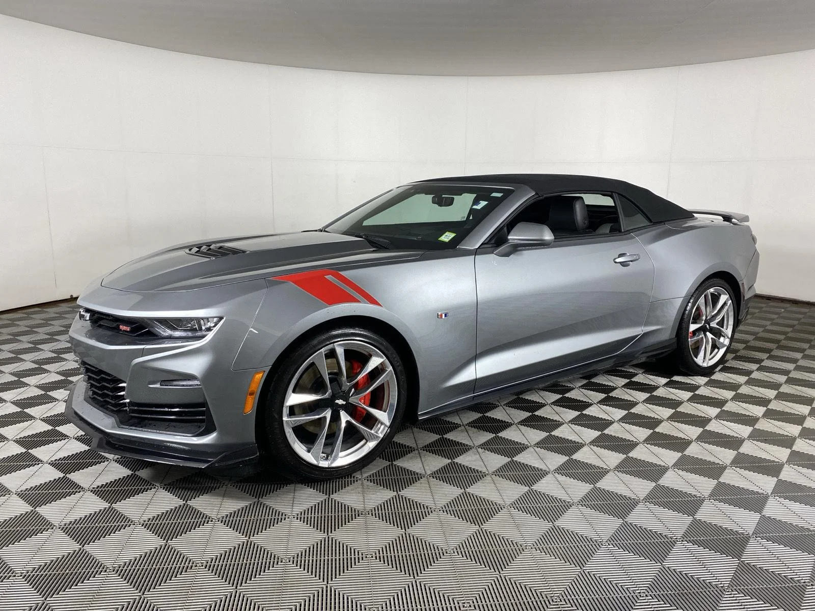 Used 2023 Sharkskin Metallic Chevrolet 2SS image 3