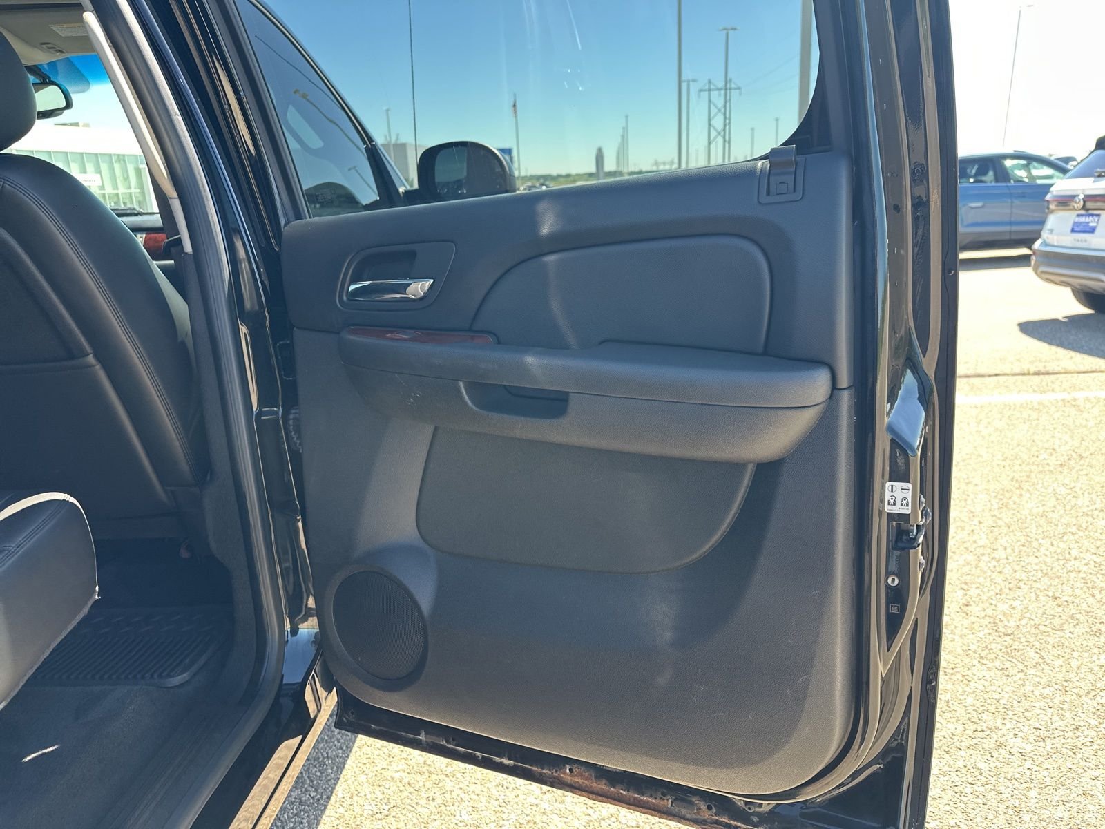 Used 2010 Black GMC SLT image 30