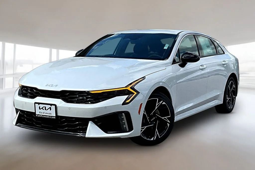New 2026 Snow White Pearl Kia GT-Line FWD image 1