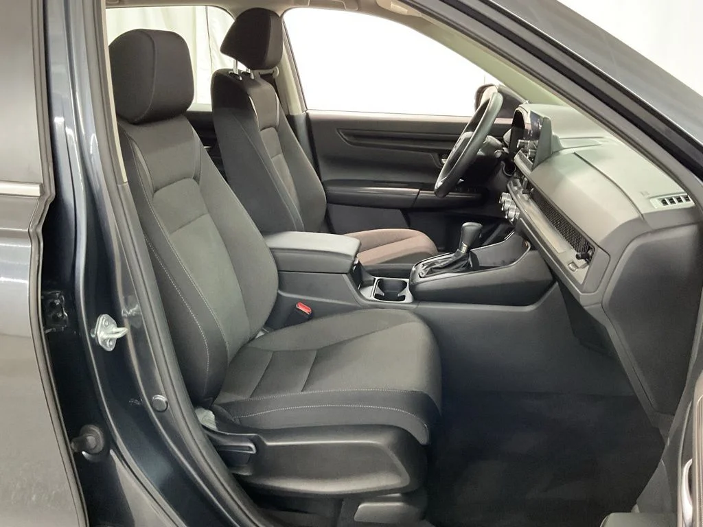 2023 Honda CR-V LX - Photo 29