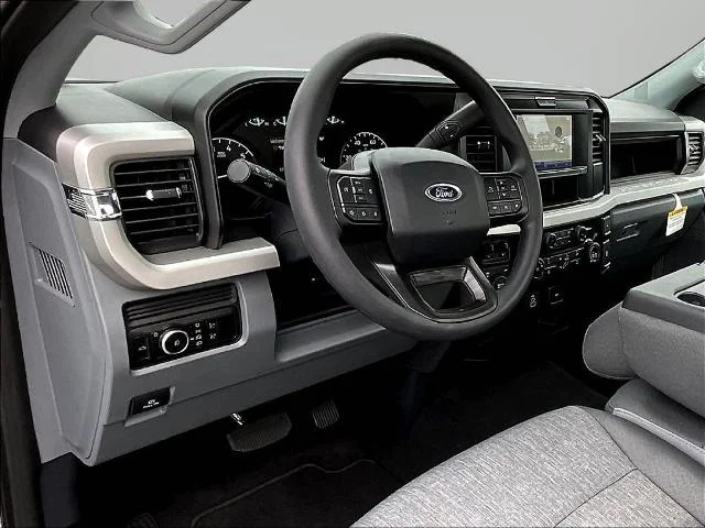 New 2026 Oxford White Ford F-250® XL image 37
