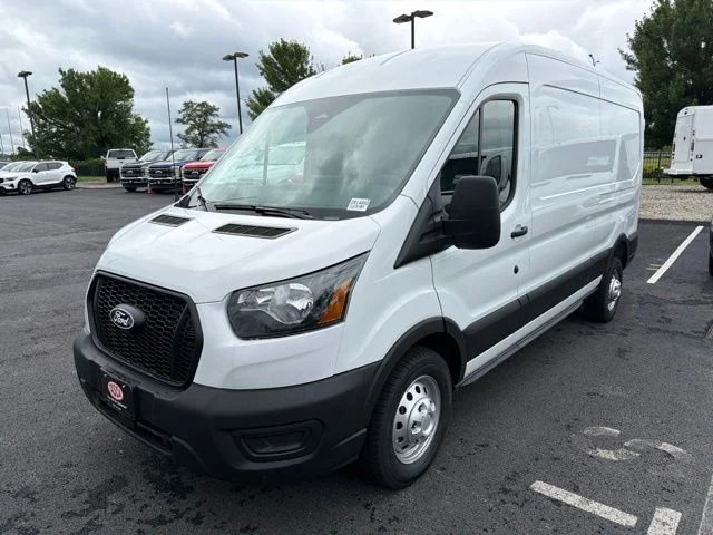 New 2026 White Ford Base image 2