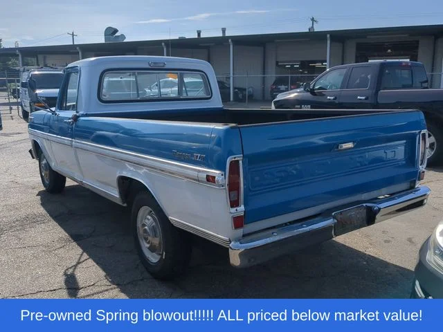 Used 1970 Blue Ford Ranger XLT image 2