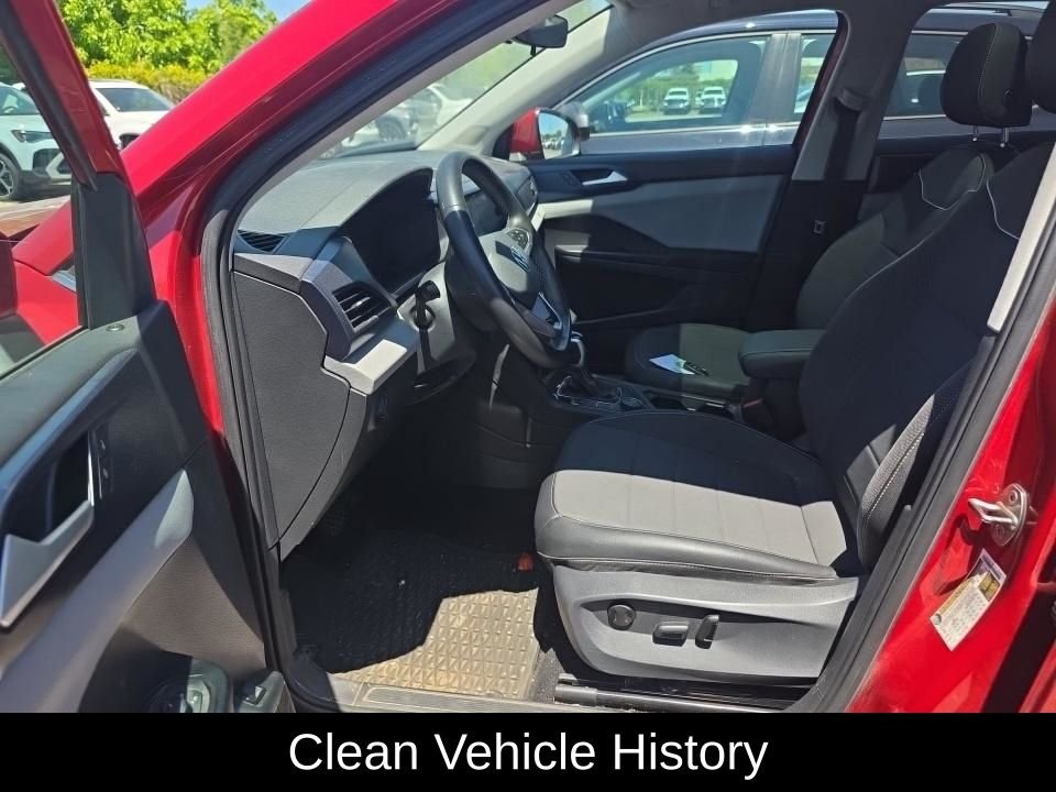 Used 2023 Red Volkswagen 1.5T SE image 4