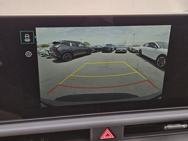New 2027 Frost Blue / Black Roof Kia X-Line S image 11