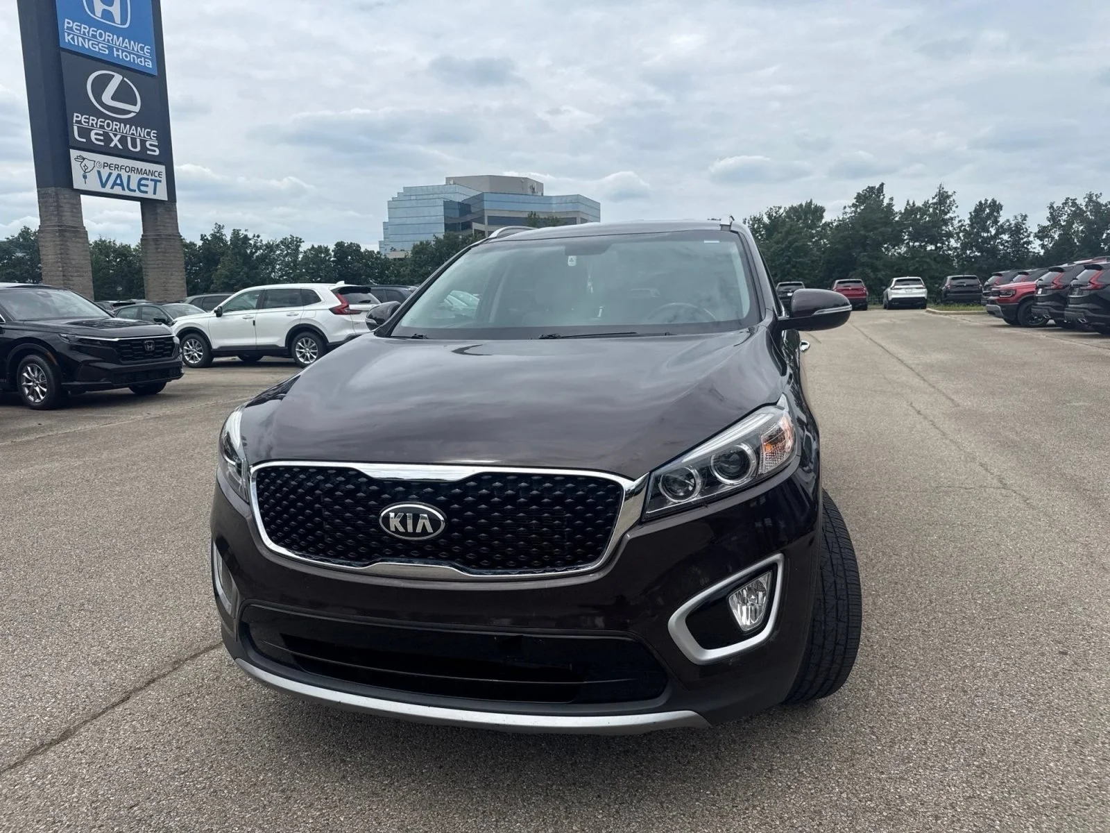 Used 2018 Polished Walnut Kia EX V6 image 17