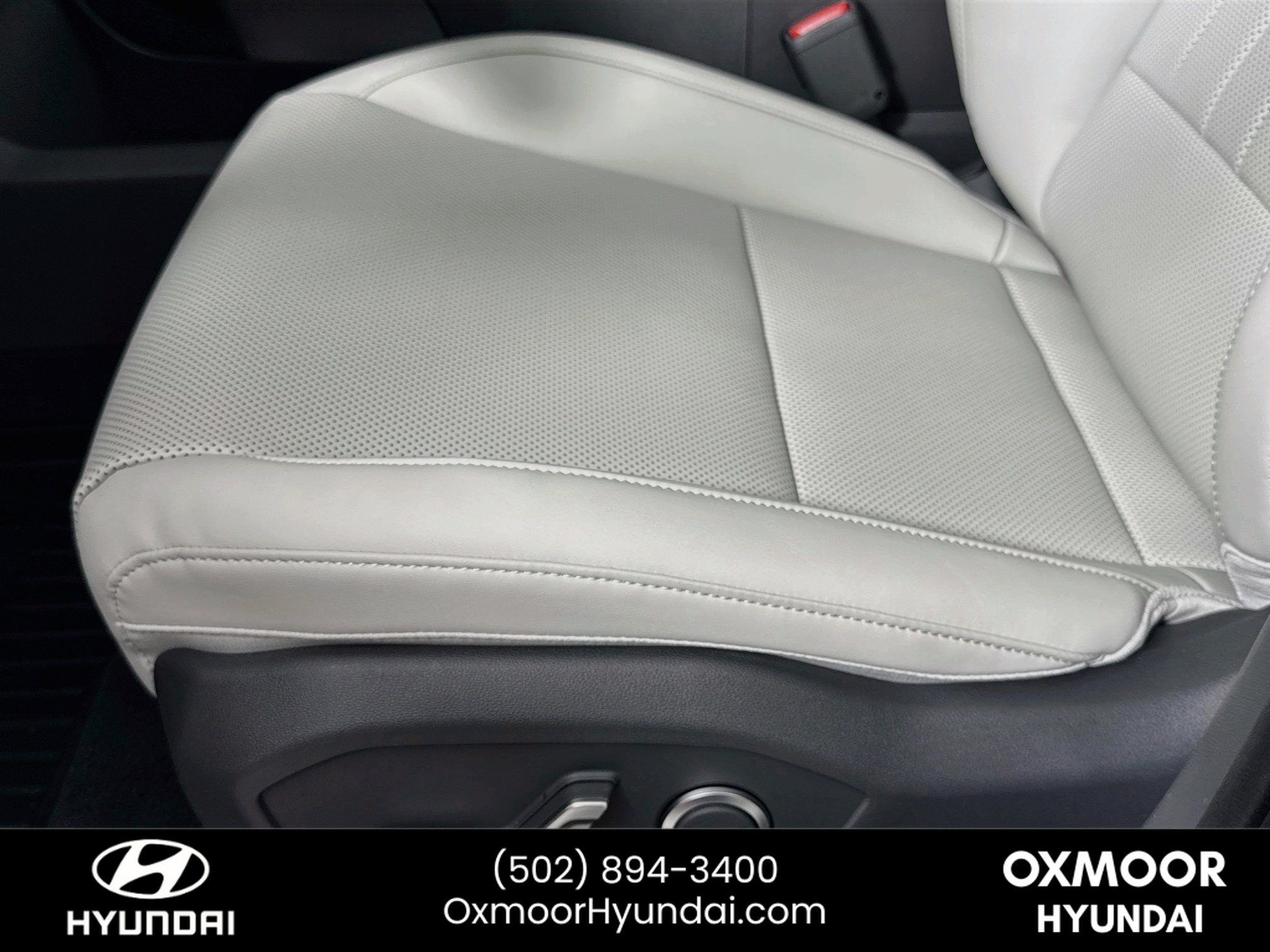 Used 2025 Ultimate Red Hyundai SEL image 18