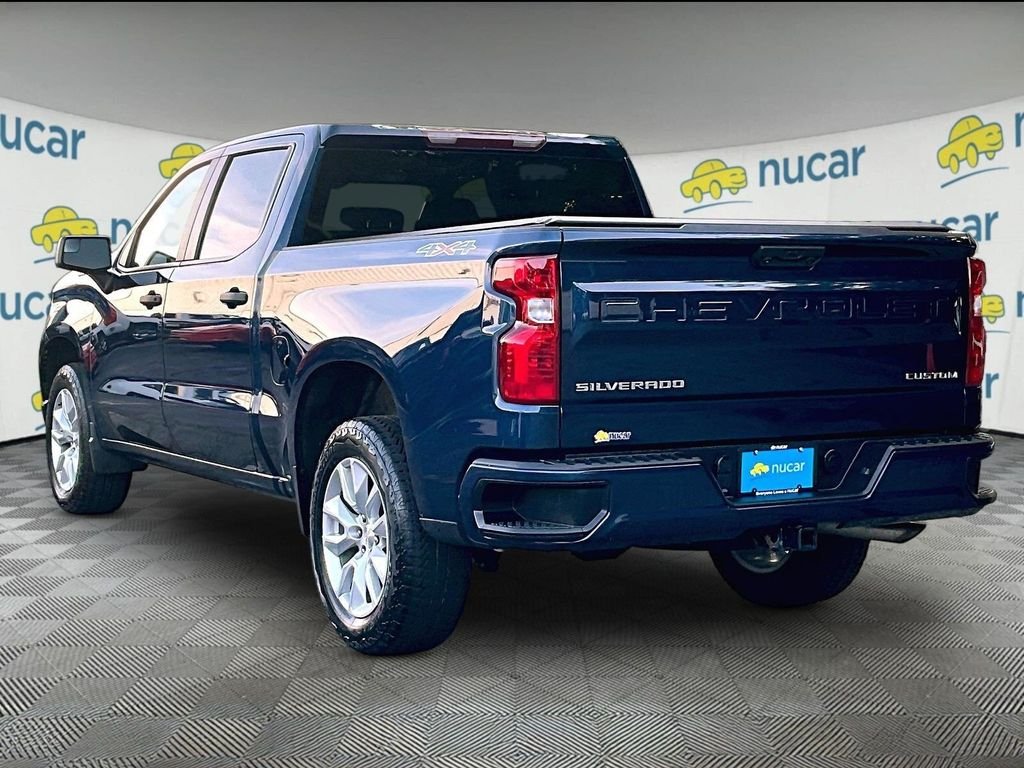 Used 2023 Blue Chevrolet Custom image 4