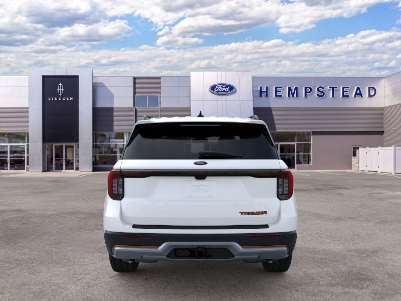 New 2026 Star White Metallic Tri-Coat Ford Tremor® image 5