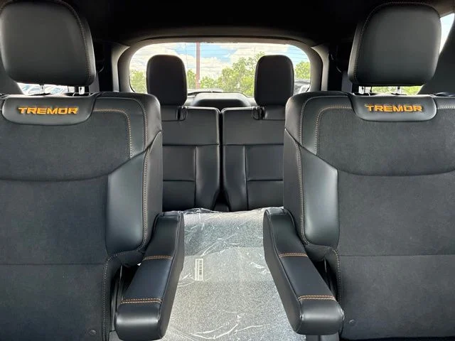 New 2026 White Ford Tremor image 48