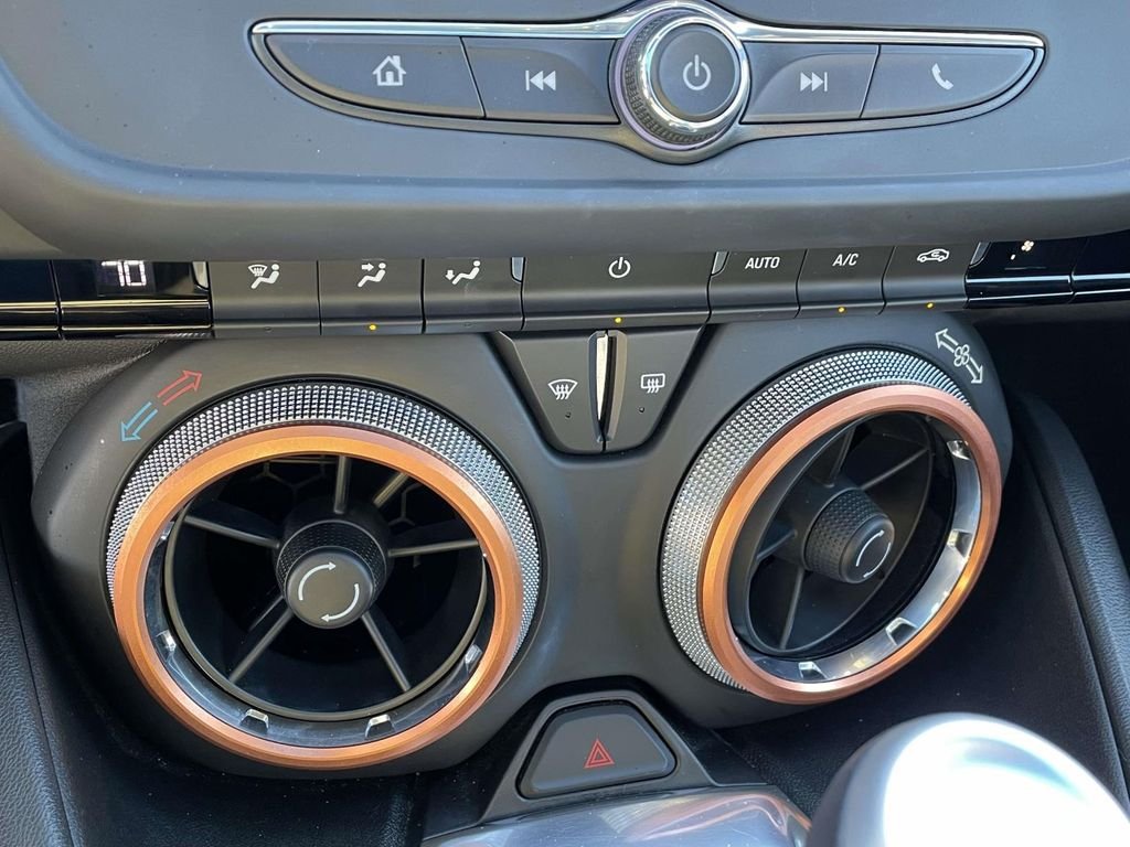 2024 Chevrolet Camaro 1LT - Photo 22