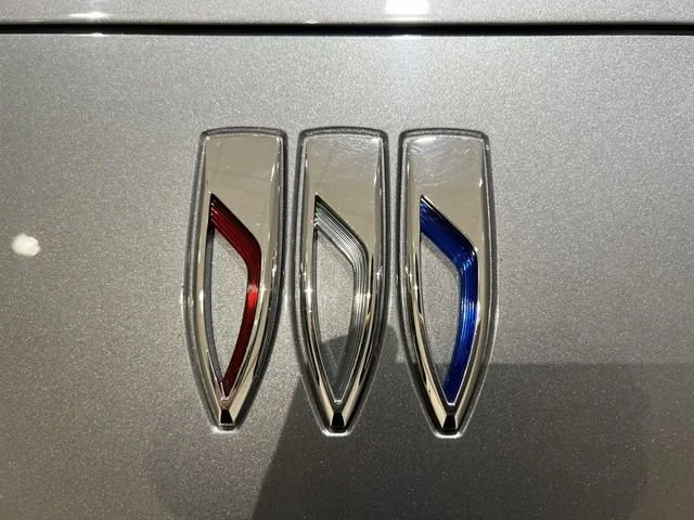 2025 Buick Envista Sport Touring - Photo 27