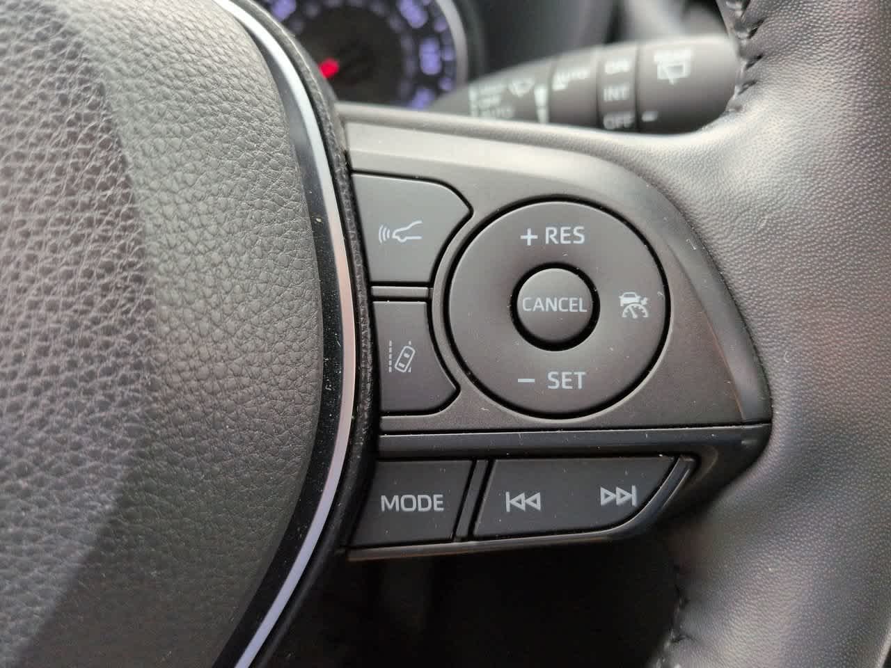Certified Used 2020 Lunar Rock Toyota XLE image 24