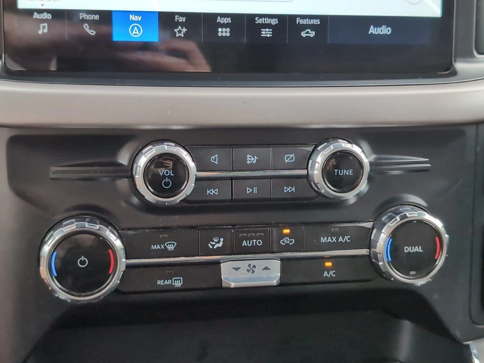 Used 2024 Carbonized Gray Ford XLT image 22