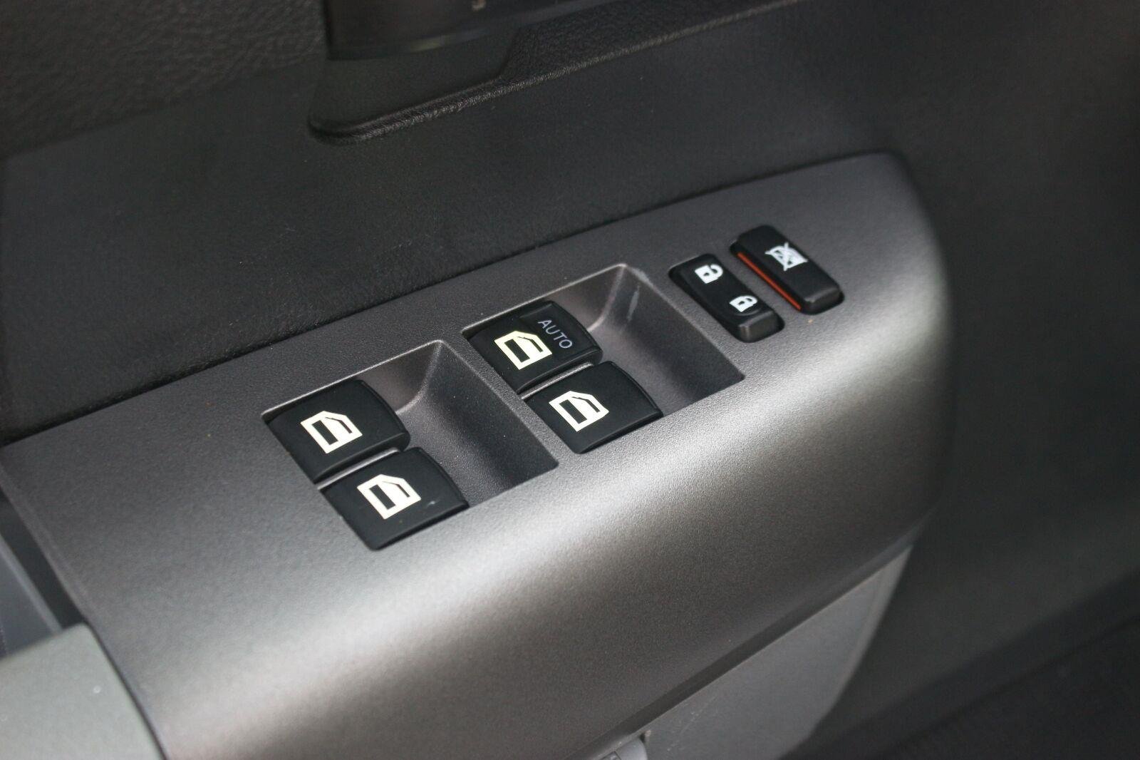 Used 2013 Silver Toyota Double Cab 5.7L FFV V8 6-Spd AT (Natl) image 15