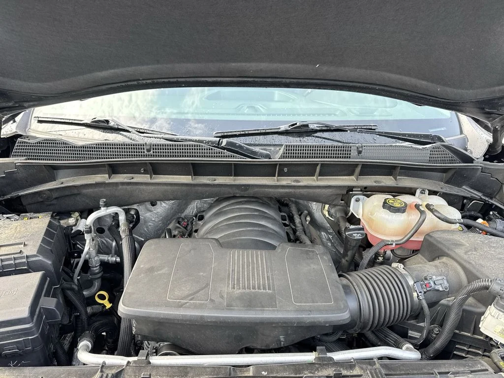 Used 2021 Black GMC SLT image 25