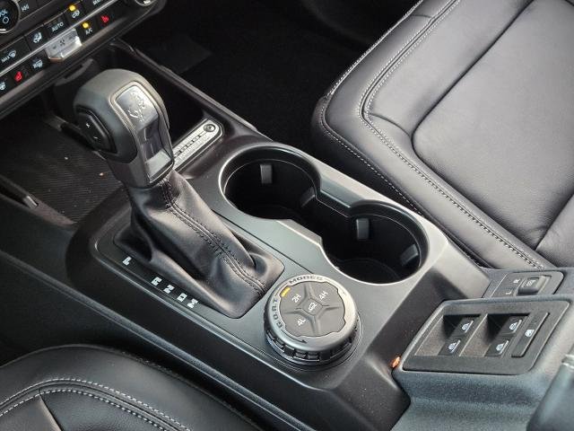 New 2026 Shadow Black Ford Outer Banks® image 34