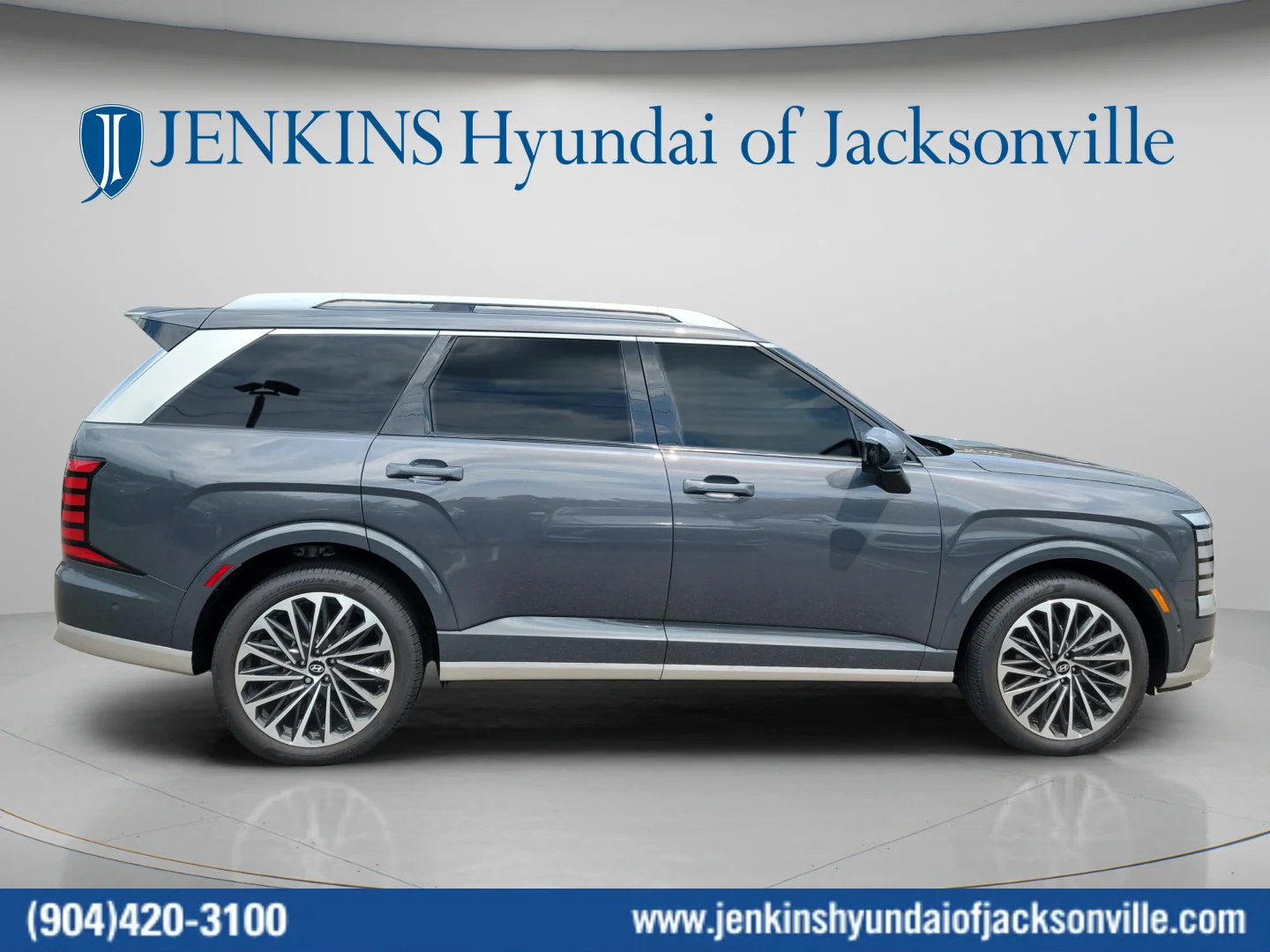 Used 2026 Ecotronic Gray Pearl Hyundai Calligraphy image 2