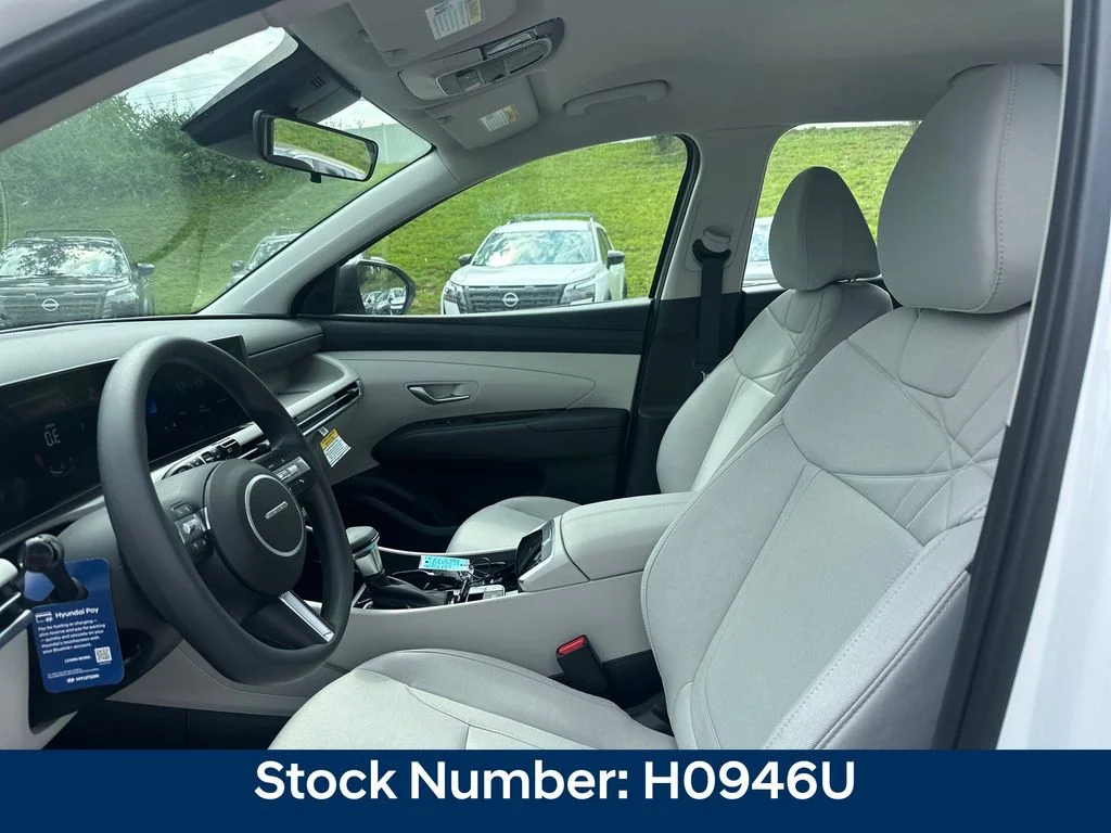 New 2026 White Pearl Hyundai SE image 6