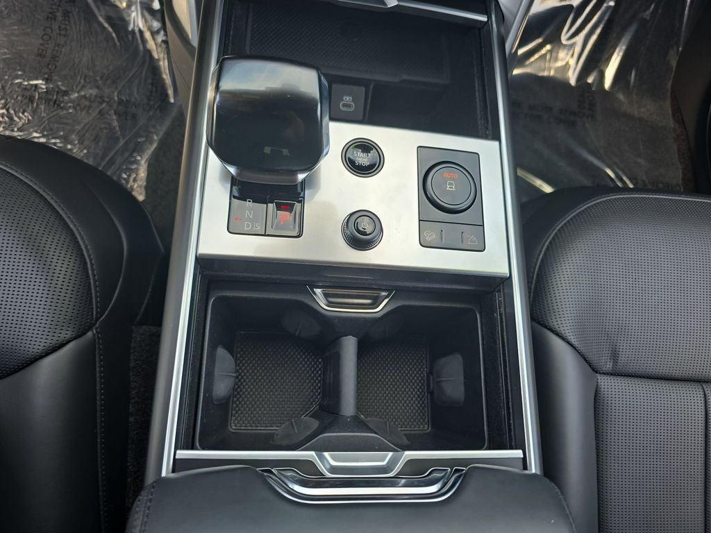 Certified Used 2023 Black Land Rover SV image 30