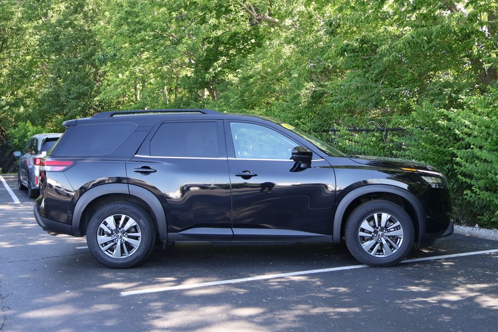Used 2024 Super Black Nissan SV image 9