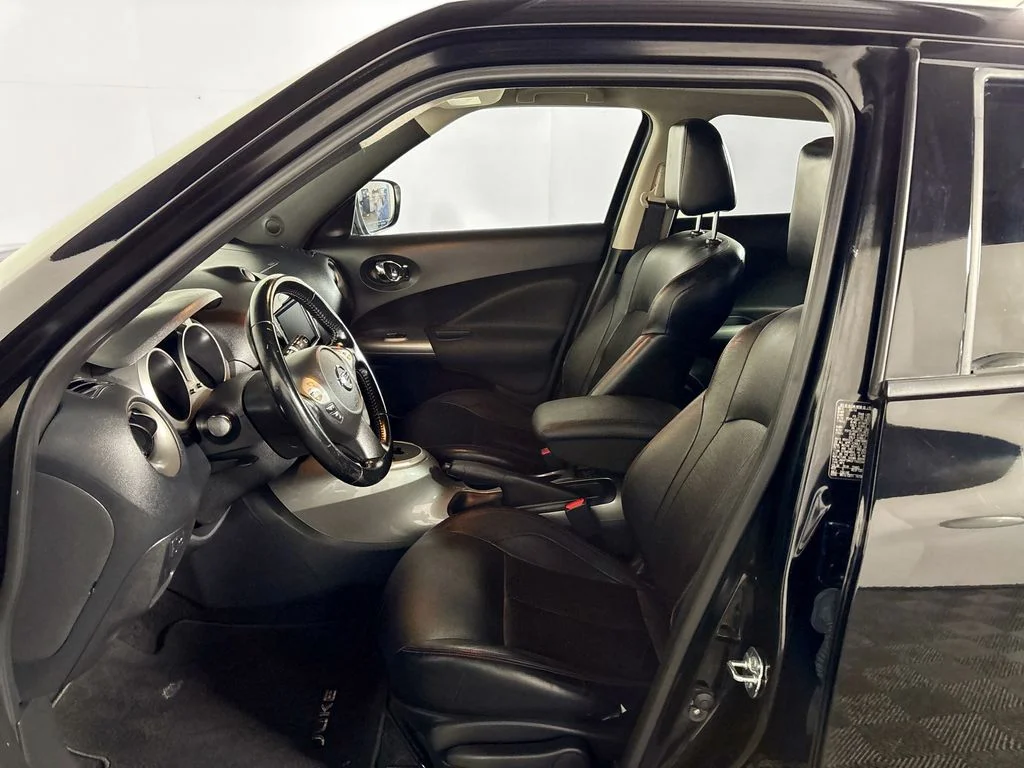 Used 2015 Black Nissan SL image 11
