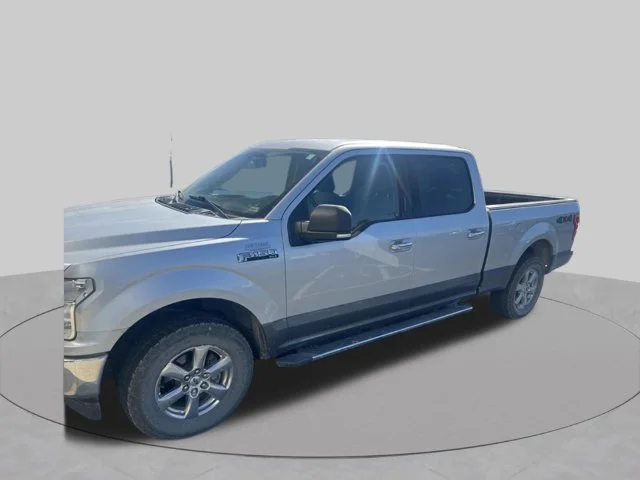 Used 2018 Silver Ford XLT image 1
