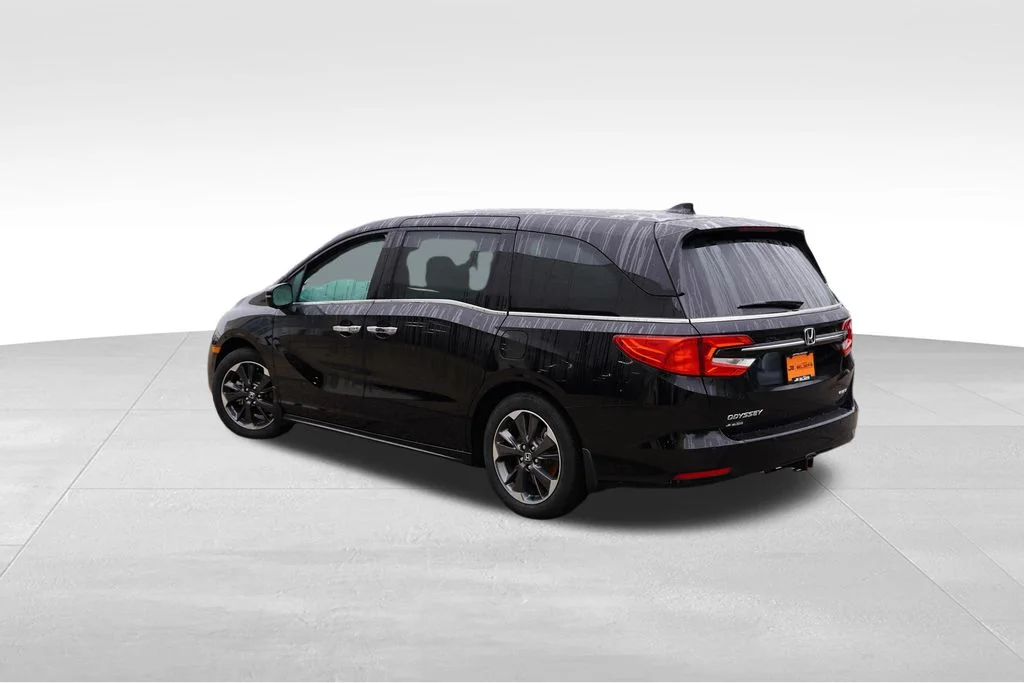 Used 2024 Crystal Black Pearl Honda Elite image 7