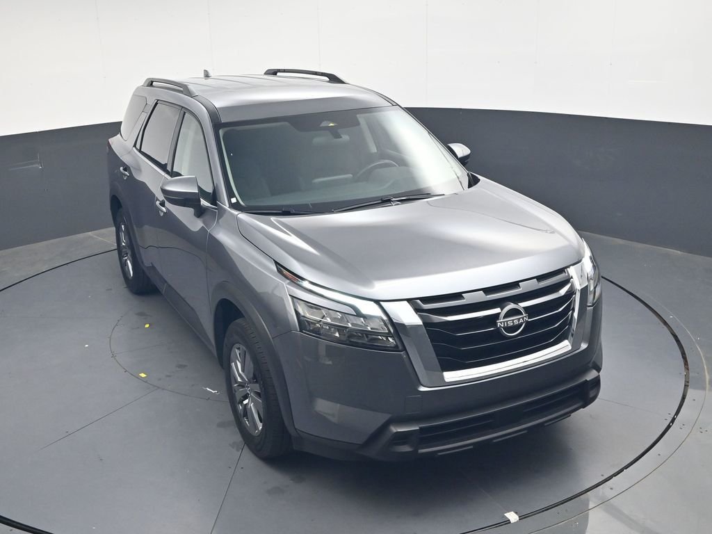 Used 2025 Gray Nissan SV image 32