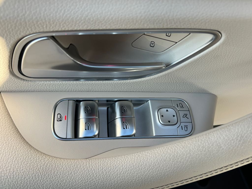 Certified Used 2025 White Mercedes-Benz GLE 350 image 11