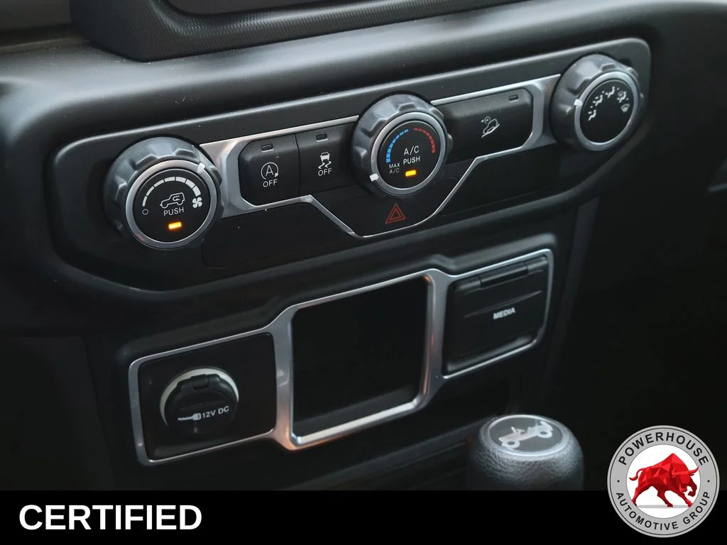 Used 2018 White Jeep Unlimited Sport image 24