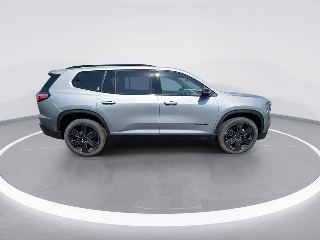 New 2026 Sterling Metallic GMC Elevation image 9