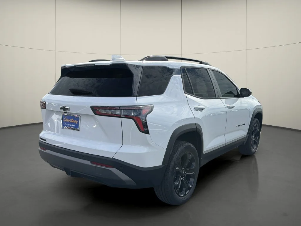 New 2027 Summit White Chevrolet LT image 7