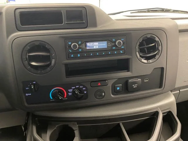 New 2025 Oxford White Ford E-350 SRW image 19