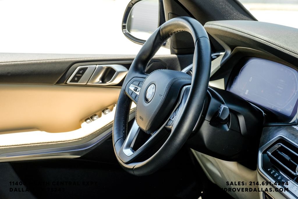 Used 2022 Blue Metallic BMW sDrive40i image 18