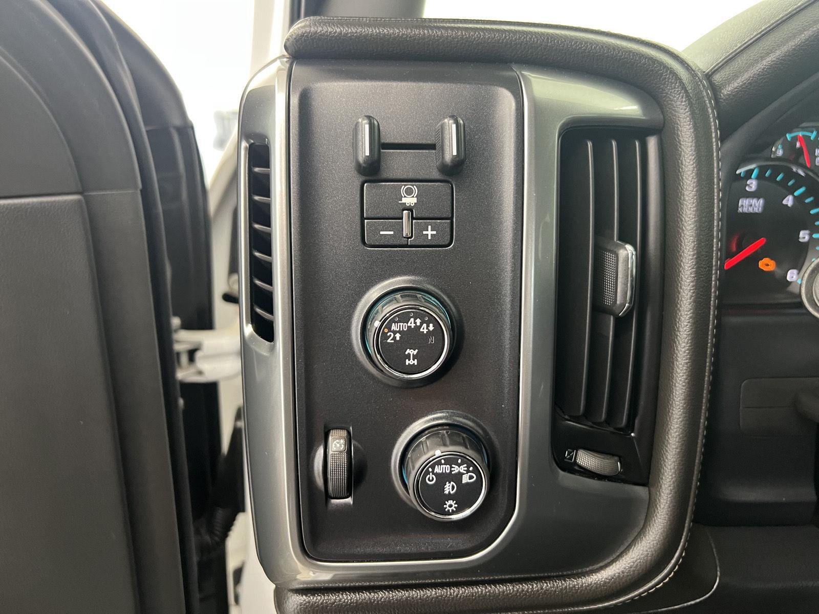 2017 Chevrolet Silverado 1500 LTZ - Photo 18