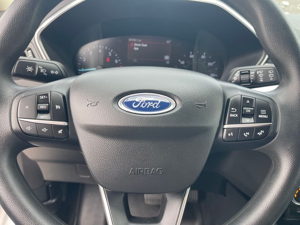 Used 2020 Oxford White Ford SE image 16