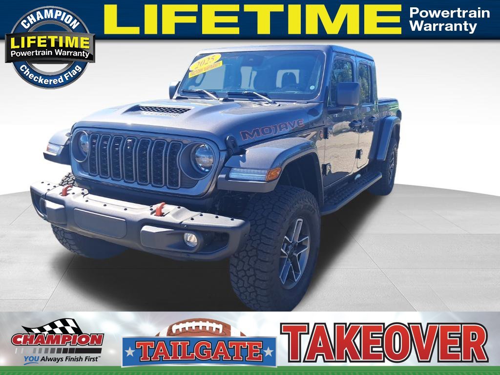 Used 2025 Gray Jeep Mojave image 1